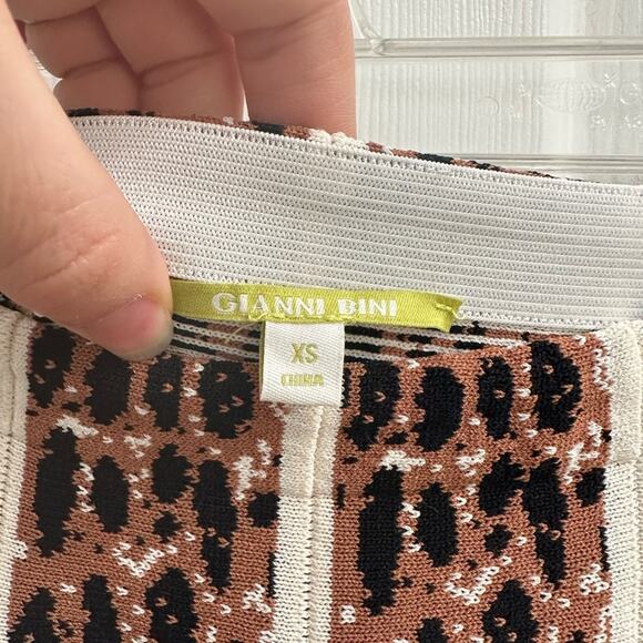 NWT Gianni Bini Leopard Print Pleated Knit Swing Skirt Cheetah Animal Print XS/S - Picture 10 of 12